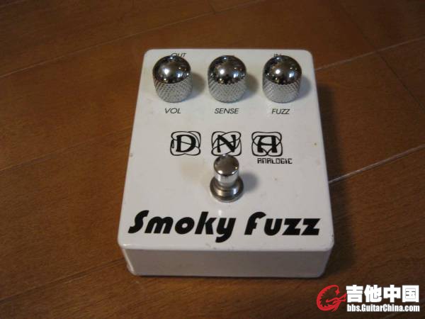 DNA SMOKY FUZZ.jpg