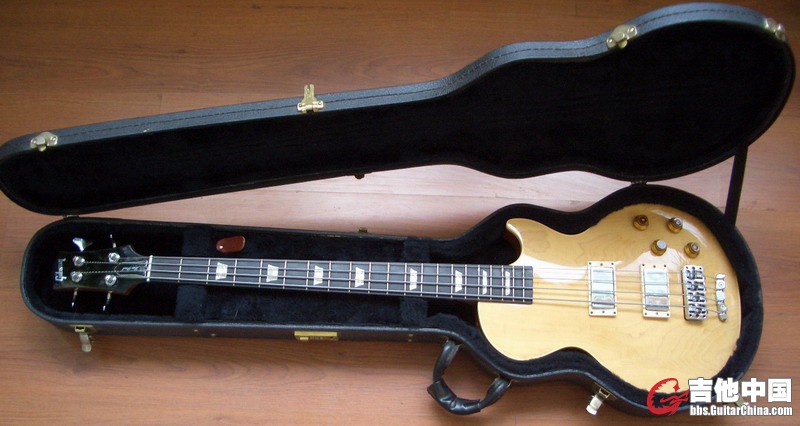 Gibson les paul USA Deluxe  BASS.JPG