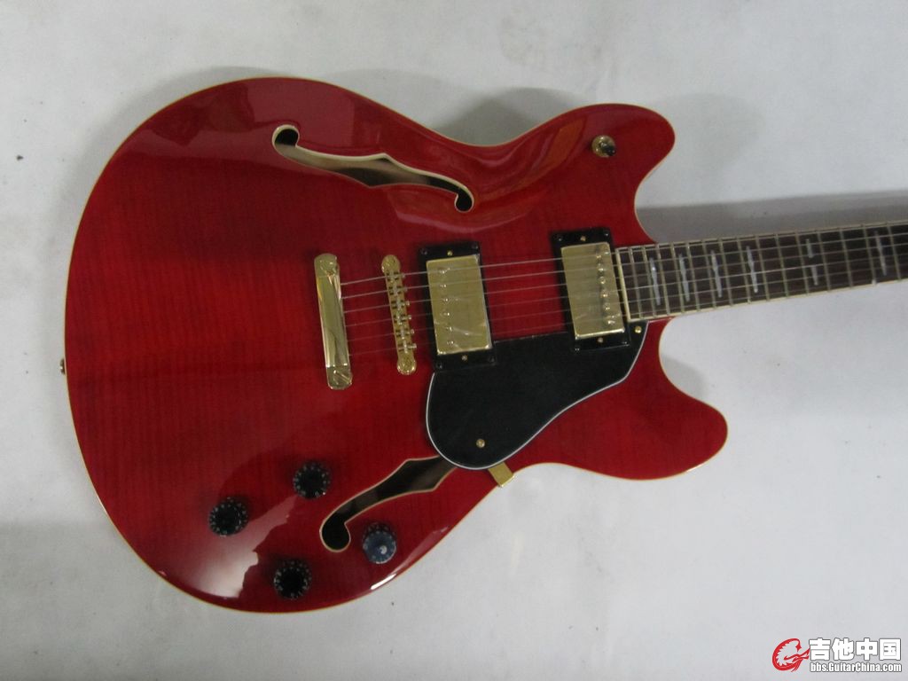 SKYGUITARS_11.jpg