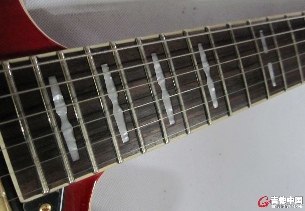 SKYGUITARS_13.jpg