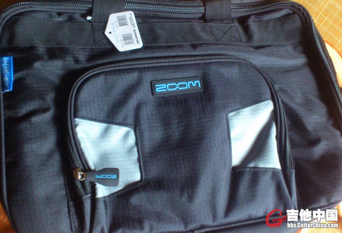 zoom2.jpg