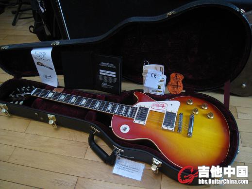GIBSON r8 2011. 002.jpg
