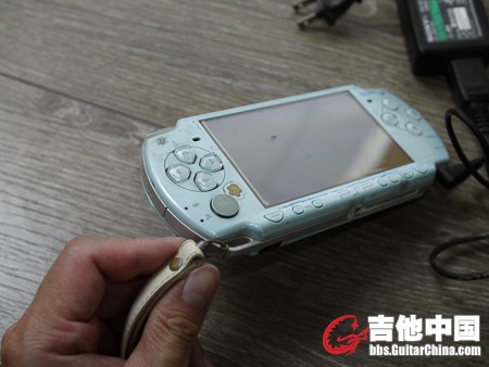 psp2000 日版-2.jpg