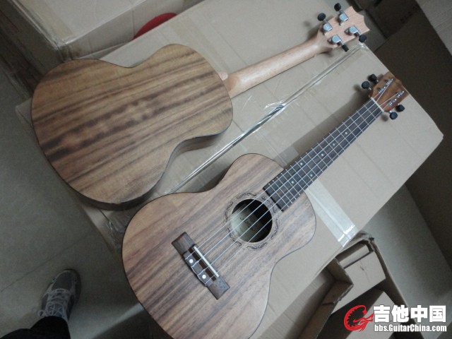 26寸相思木合板200块.JPG