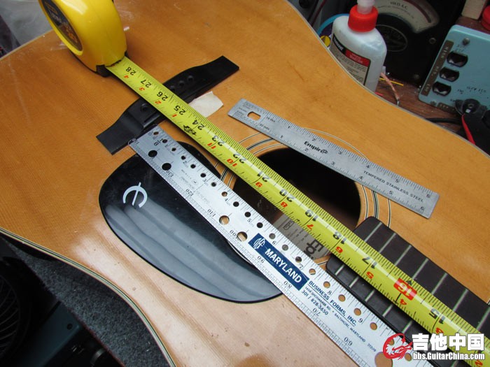 aligning-bridge-scale-length-acoustic-guitar.jpg