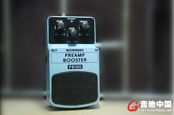 Behringer PREAMP/BOOSTER PB100