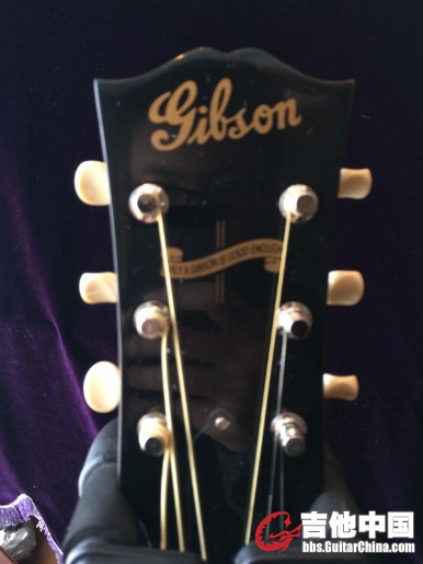 only a gibson is good enough，vintage的琴头，霸气的标语