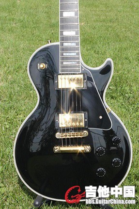 gibson custom 黑美人3.jpg