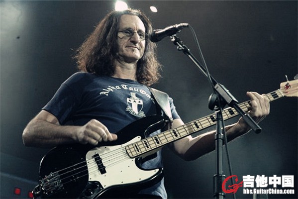 盖蒂.李（Geddy Lee)