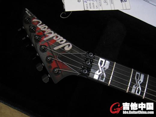 JACKSON CUSTOM SHOP  NAMM SHOW 2009 043.jpg